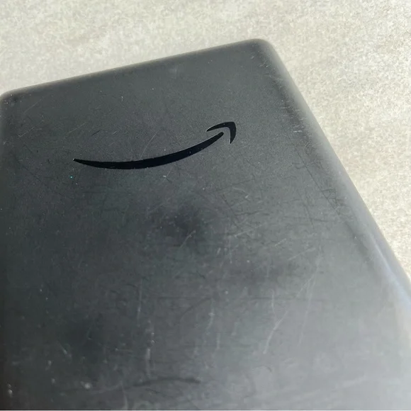 Amazon Kindle Black E-Reader 10th Gen - Picture 8 of 16